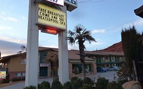 Coronada Inn & Suites